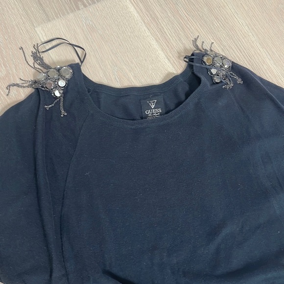 Guess black top with metallic decoration shoulder short sleeves - Picture 1 of 8